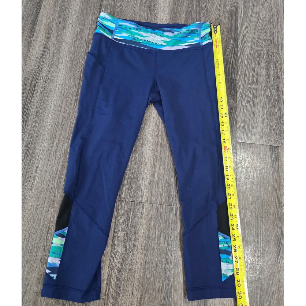 Lululemon Navy Blue Cropped Leggings with Mesh and Pockets Size 6